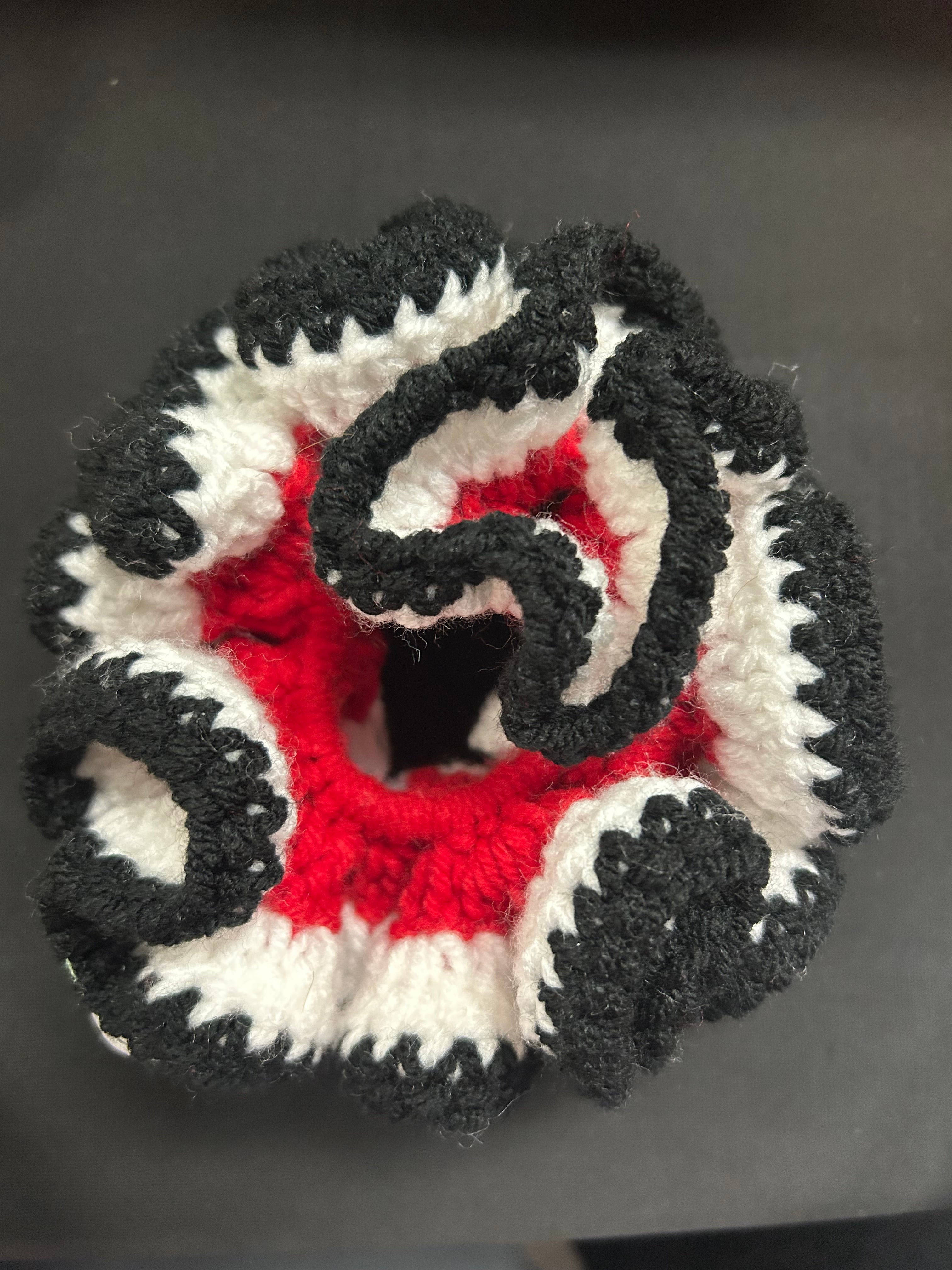 Razorback Scrunchie